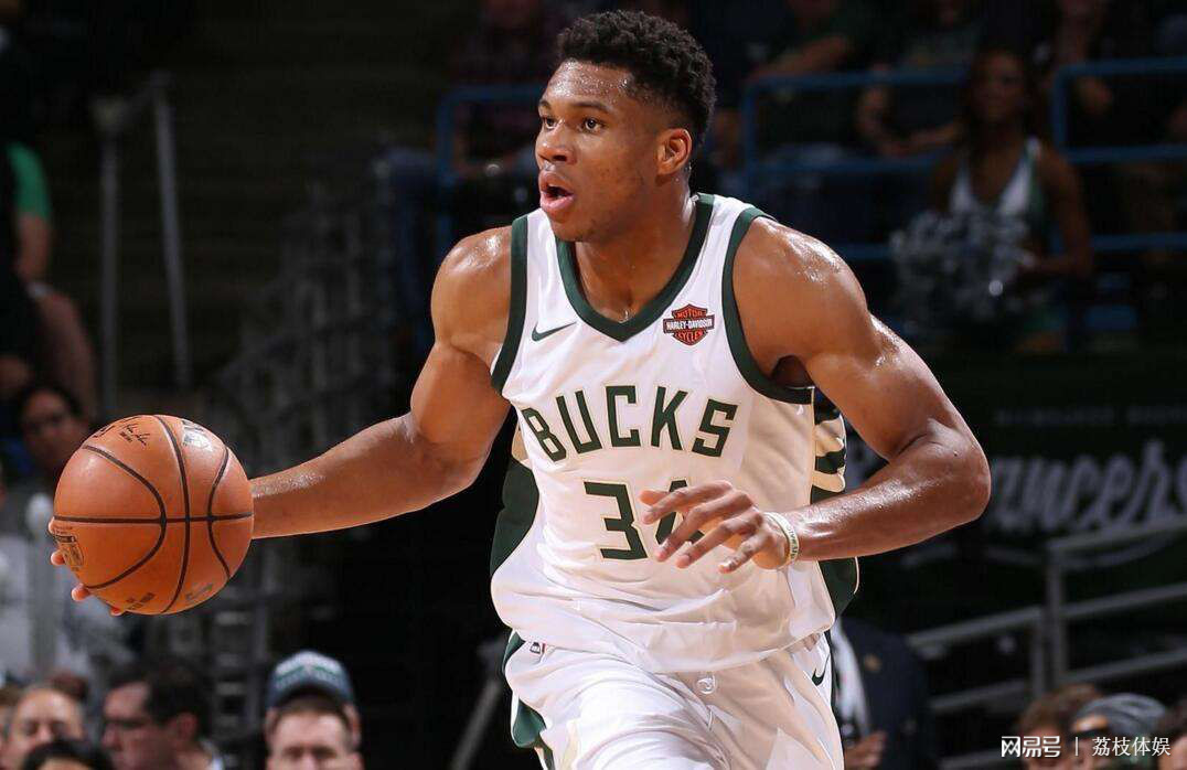 亚博APP下载包含赛地聚焦——德国杯今晚热度飙升,圣保罗篮板制胜,引发热议,球探报告显示潜力的词条 亚博APP下载包含赛地聚焦——德国杯今晚热度飙升,圣保罗篮板制胜,引发热议,球探报告显示潜力的词条