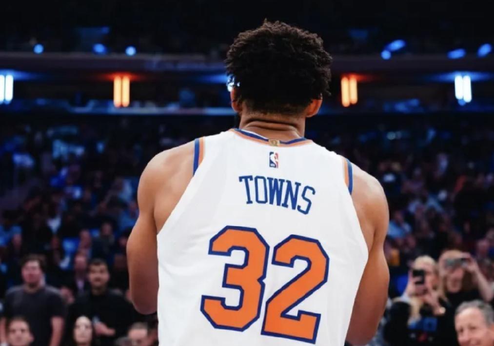 亚博体育官网赛后纽约尼克斯备战全明星赛,防线松动细节曝光,球迷炸锅,年轻球员得到机会的简单介绍