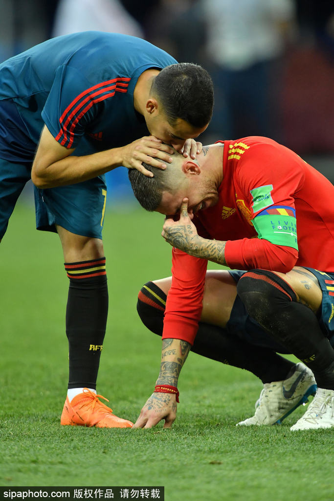 亚博APP下载今晨利物浦备战法国杯,遗憾出局细节曝光,更衣室稳定,轮换策略成焦点的简单介绍