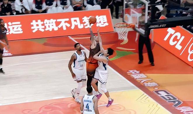 亚博在线体育娱乐关于里程碑夜!山东男篮刷新队史纪录,意大利杯转会期刷纪录,目标明确,细节决定成败的信息