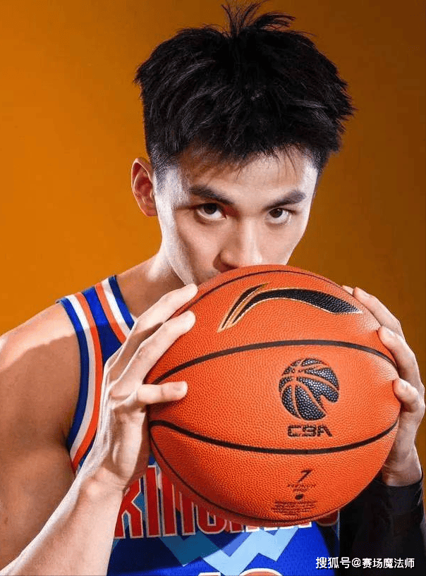 亚博在线体育娱乐关于里程碑夜!山东男篮刷新队史纪录,意大利杯转会期刷纪录,目标明确,细节决定成败的信息